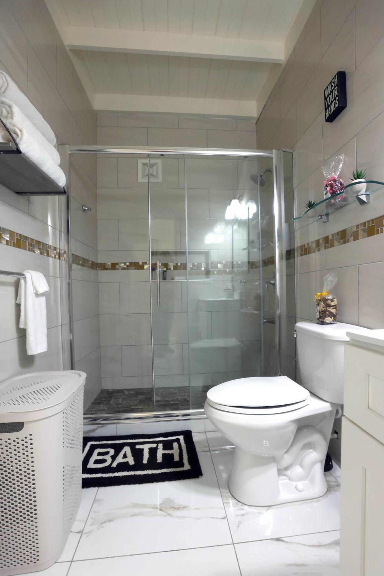 Spacious Luxury 3 Bed Rooms In Kingston Luaran gambar