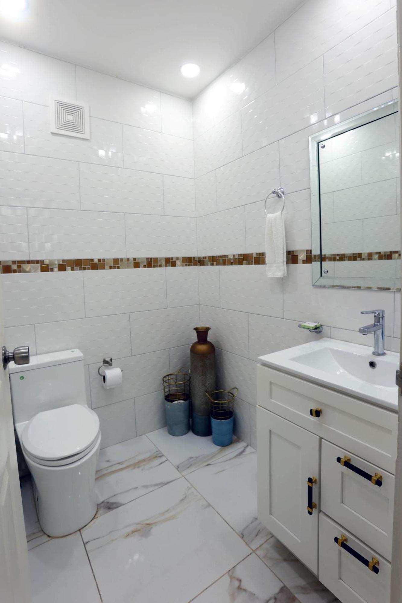 Spacious Luxury 3 Bed Rooms In Kingston Luaran gambar