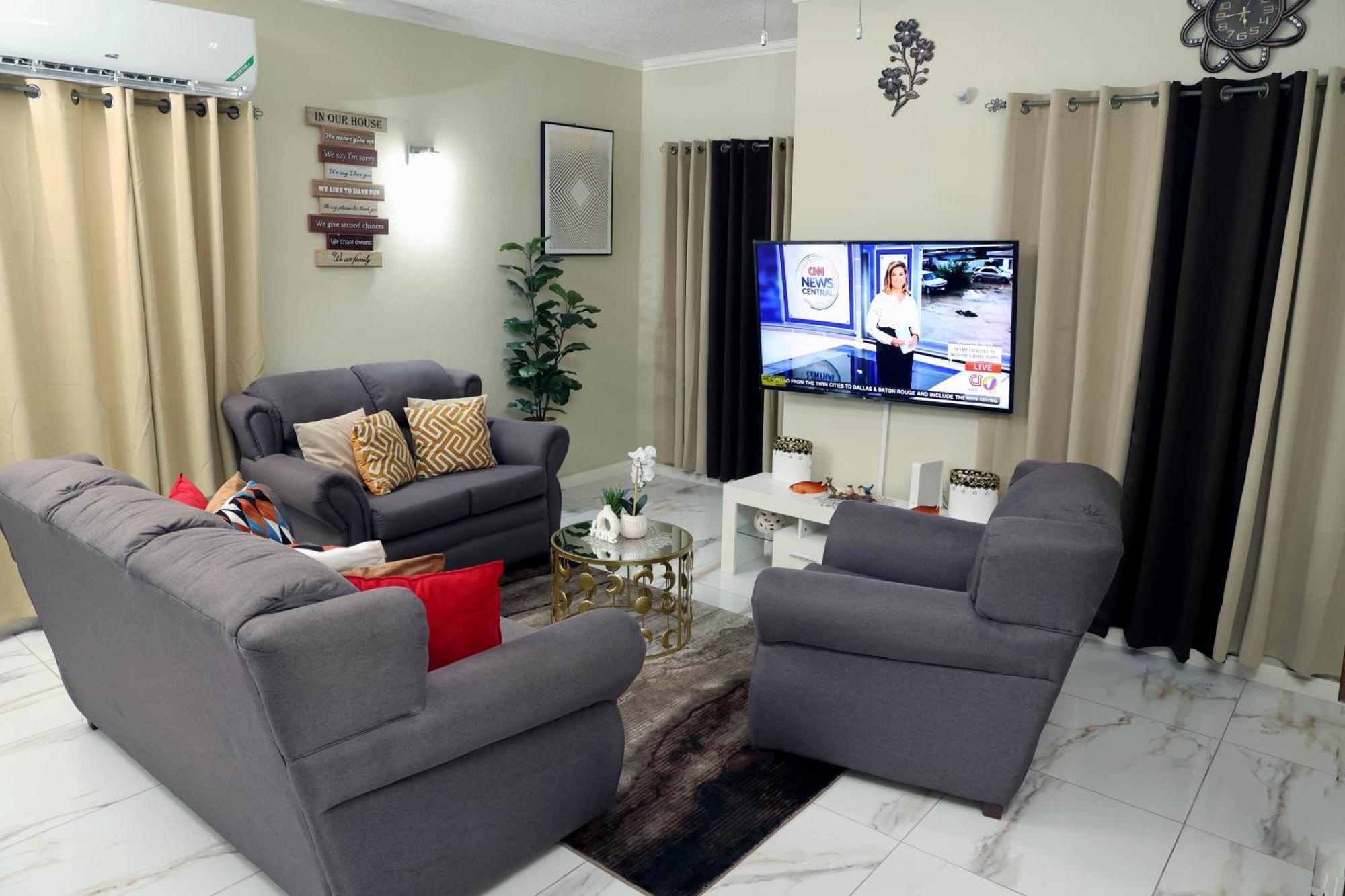 Spacious Luxury 3 Bed Rooms In Kingston Luaran gambar