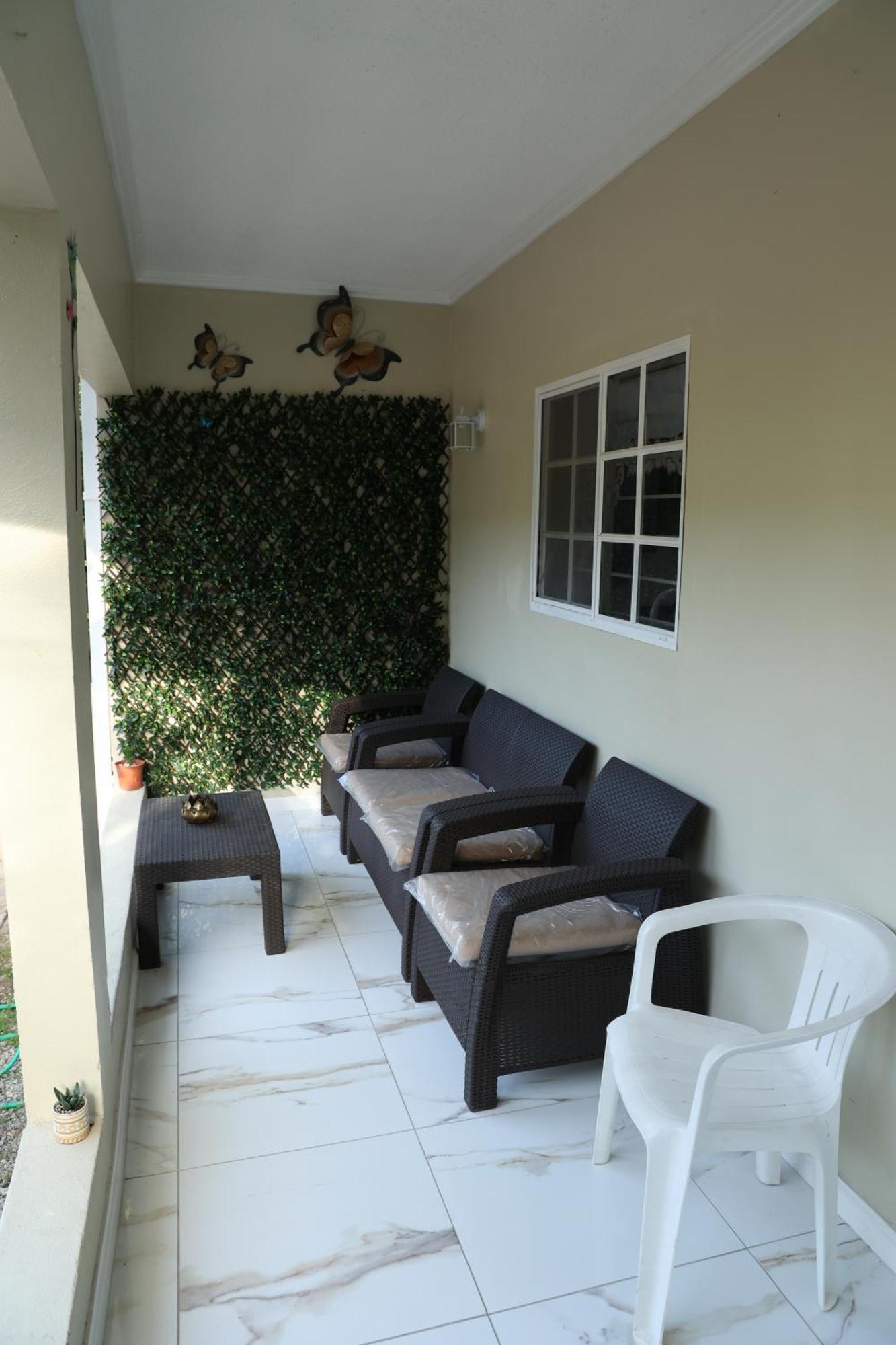 Spacious Luxury 3 Bed Rooms In Kingston Luaran gambar
